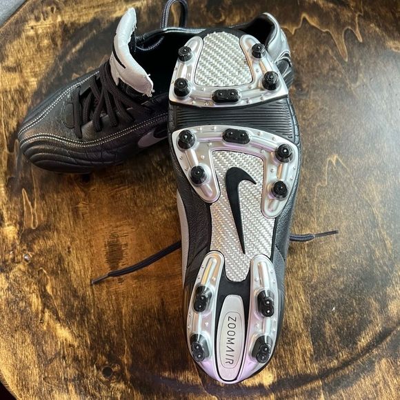 Women's Nike Tiempo Zoom Air Legend FG Cleats - Picture 9 of 11